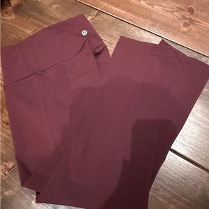 Size 6 red merlot colored Lululemon capri leggings 23”inseam